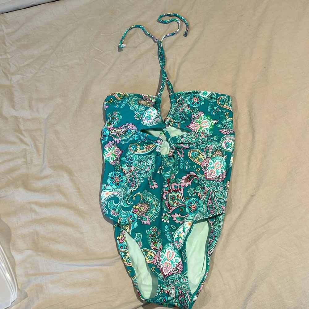 Cupshe one piece bathing suit size medium